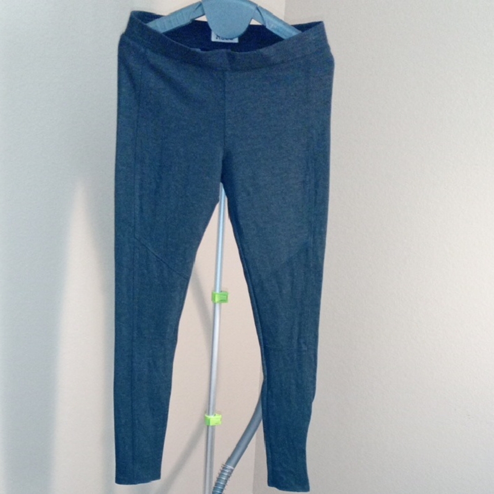 NWOT Mudd Charcoal Leggings Size M